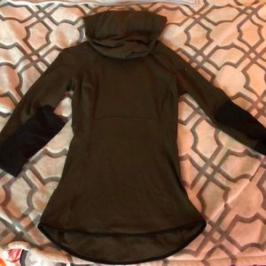 Lulu lemon pullover